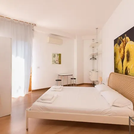 Apartament Studios10 *