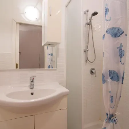 Studios10 Apartament