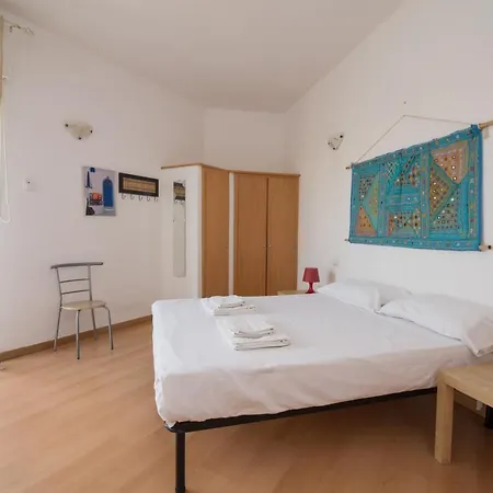 Apartment Studios10 *